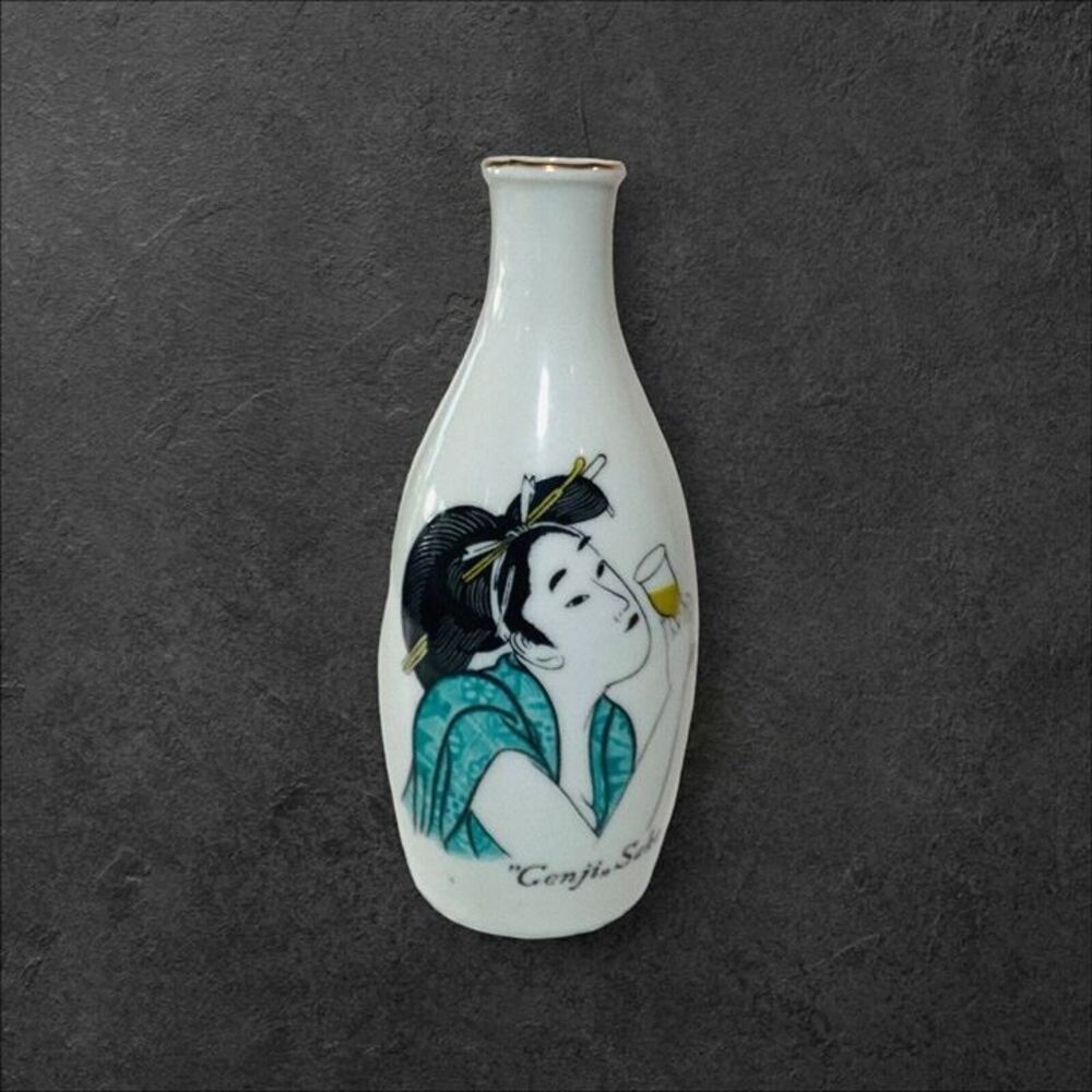 Asian Genji Sake Empty Porcelain Gesha Girl Bottle Decanter Made in Japan Vtg